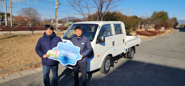 부산교통공사에 도입된 전기화물차 봉고ev피스 더블캡