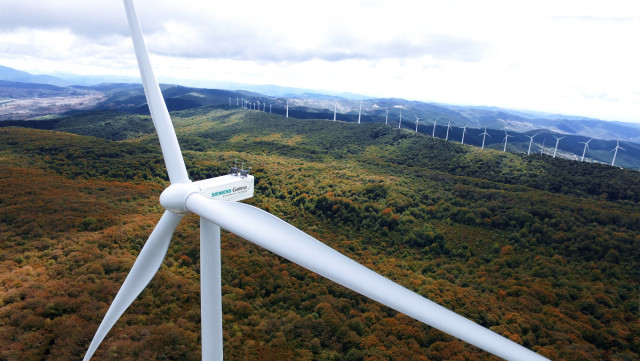 ABB는 재생 에너지 전력 변환 기술 시장에서 ABB 입지를 강화하고자 지멘스 가메사(Siemens Gamesa)의 자회사인 가메사 일렉트릭(Gamesa Electric)의 전력전자 사업을 인수한다(사진: 지멘스 가메사)