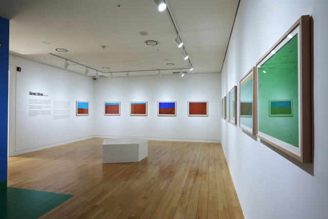 ‘Raw Expression: The Art of Outsiders’ 전시관 전경