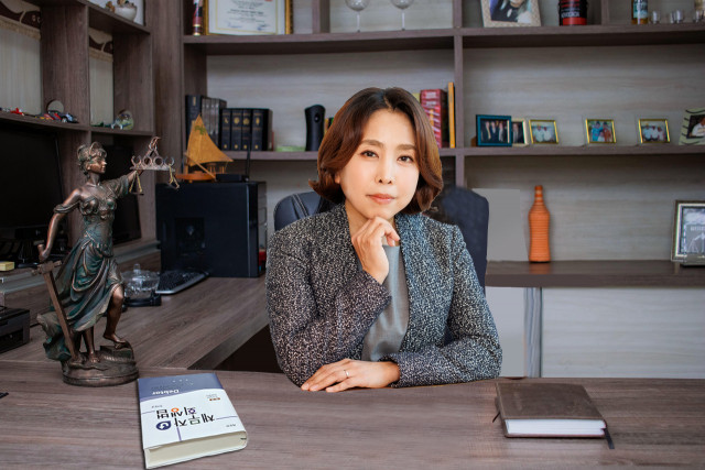 로펌 윈앤윈 대표 채혜선 변호사. 대한변협 법인회생파산 전문변호사 등록