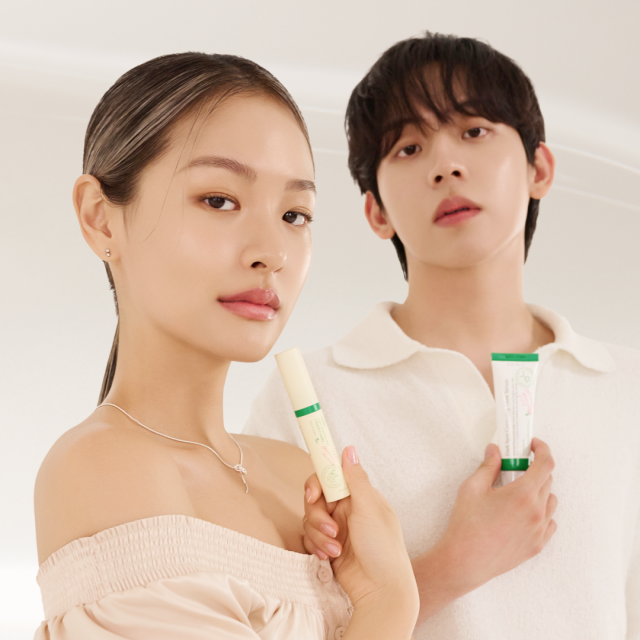 AXIS-Y의 비건 콜라겐 아이세럼과 잡티케어 글로우세럼