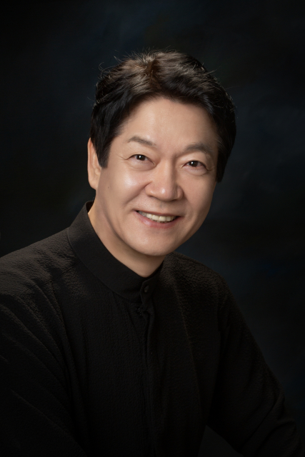 CCM교회 담임목사, 사랑의 하모니 예술총감독 김 토마스