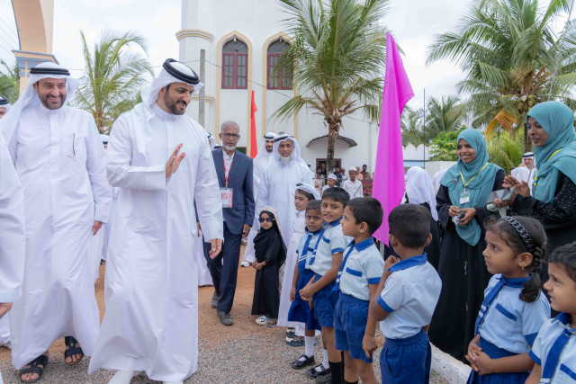 Sultan bin Ahmed visits Al Rahma Village in Sri Lanka (Photo: AETOSWire)
