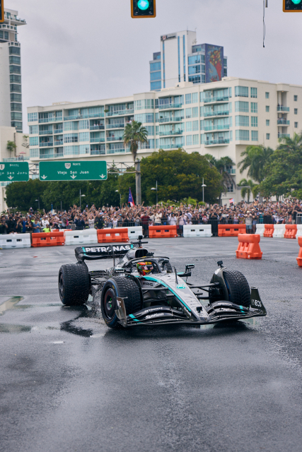 메르세데스-AMG F1 W13 E 퍼포먼스 푸에르토리코 데모 런(© Mercedes-Benz Group AG)