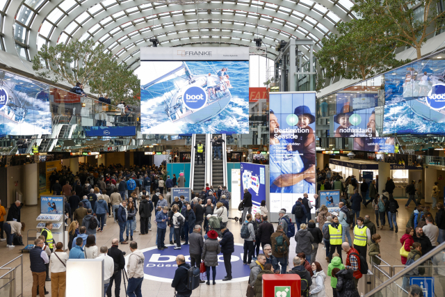 20만 명의 워터스포츠 전문가와 애호가들이 찾은 뒤셀도르프 보트 전시회