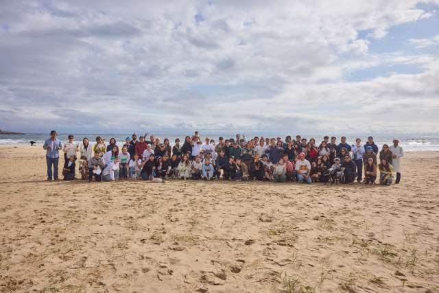 이번 행사는 어촌 생활문화와 먹거리 경험을 주민과 방문객이 함께 공유하고, 지역 자원을 기반으로 한 상생과 실험을 목적으로 기획됐다. 행사에는 약 500명이 방문했으며, 마켓과 체험 프로그램 등 약 40개 팀이 참여했다