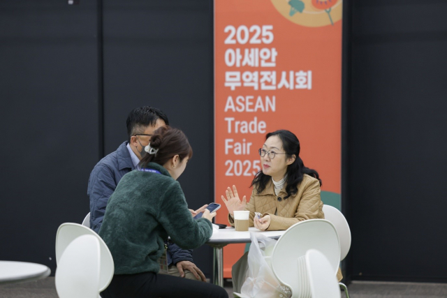 한-아세안센터는 지난 11월 13일부터 16일까지 일산 킨텍스 제2전시장 6홀에서 열린 ‘2025 아세안 무역전시회’가 성황리에 막을 내렸다고 밝혔다