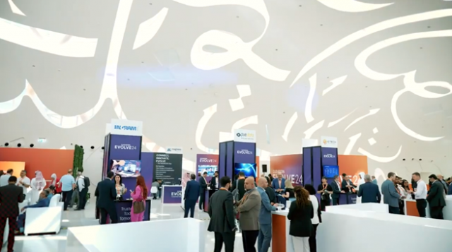 클라우데라의 플랫폼은 AI를 핵심에 두고 구축돼 데이터 품질 검사, 분류, 프로파일링을 포함한 핵심 데이터 패브릭 작업을 자동화한다. 사진은 이번 발표가 이뤄진 ‘EVOLVE25’ 행사장 전경(이미지: 클라우데라)