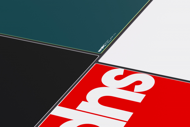 유리 마우스패드 ‘Superglide v3’