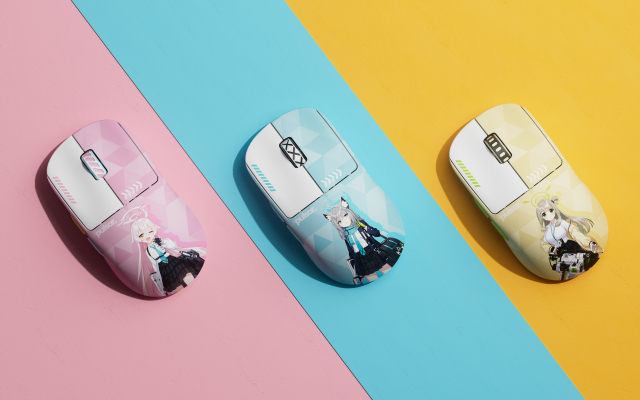 블루 아카이브×Pulsar 컬래버레이션 게이밍 마우스