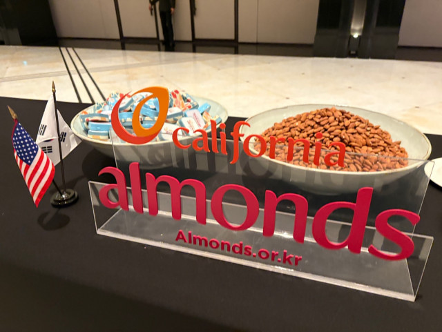 캘리포니아 푸룬 협회와 캘리포니아 아몬드 협회가 27일 캘리포니아 와인 협회의 ‘캘리포니아 와인 얼라이브 테이스팅 2026’ 행사에서 캘리포니아 푸룬과 캘리포니아 아몬드 테이스팅 부스를 운영한다