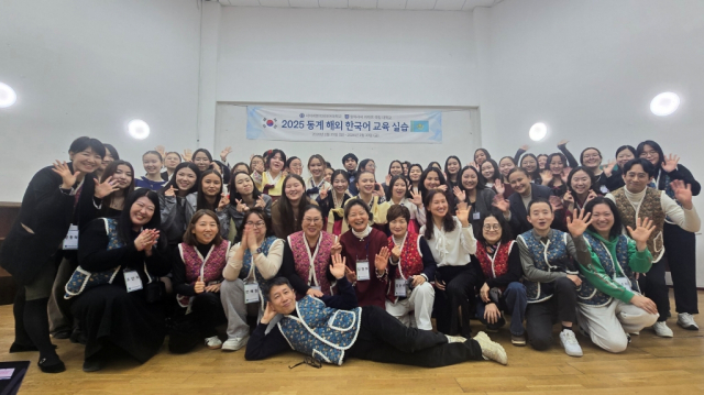 사이버한국외국어대학교는 카자흐스탄 알마티에 위치한 알파라비 카자흐국립대학교에서 해외 한국어 교육 실습 프로그램을 성료했다