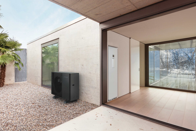 고효율 난방과 급탕을 제공하는 히트펌프 방식의 가정용 EHS ‘모노 R290(Mono R290)’의 라이프스타일 이미지