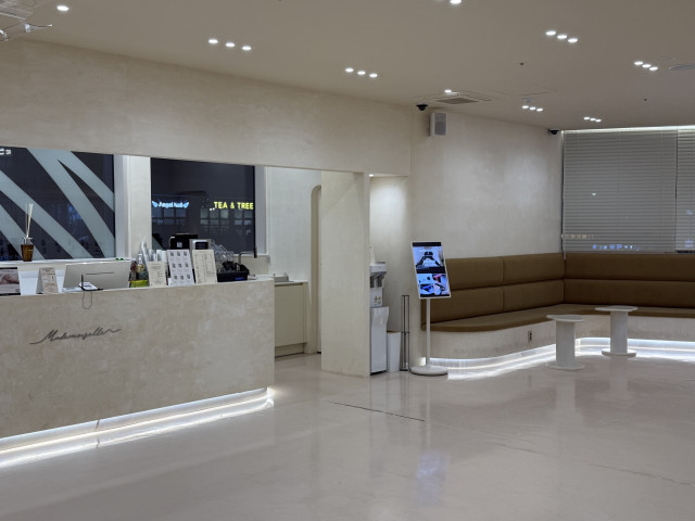 마드모아젤 4호점 내부 전경