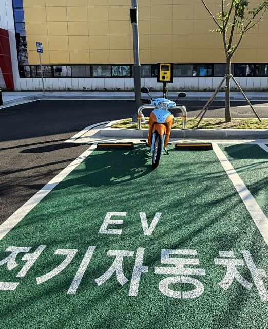 ‘EWave’는 기존 EV 충전소를 그대로 사용해 30분 급속 충전이 가능하다