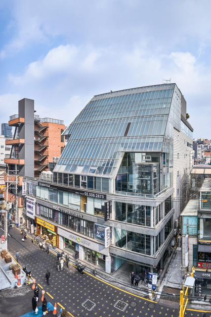 W빌딩 전경