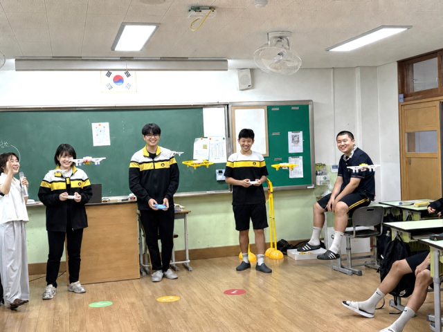 와이즈에듀협동조합 드론 교육 프로그램 운영 모습