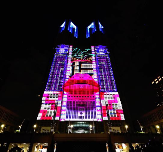 With More Than 2,000 Visitors, ATARASHII GAKKO! and Morimoto of Tontsukatan Lead the Opening-Day Countdown