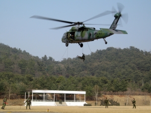 육군 7군단, 실전적 헬기 레펠 훈련