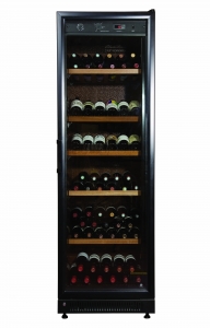 (주)레뱅드매일에서 출시한 1250만원 프랑스 보르도산 특급 와인 패키지. 패키지에는 프랑