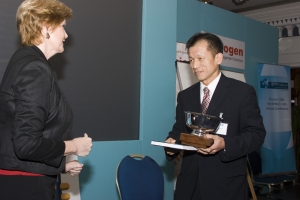 KTF는 WARIA와 WfMC가 공동으로 수여하는 ‘2006 Winners for Glob