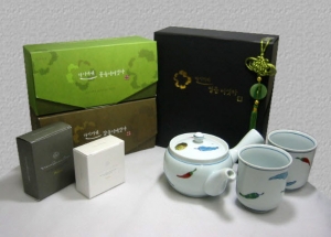 하이머쉬 명품버섯차 선물세트(참송이차 50g, 꽃송이차 50g)
및 경품(미용비누 세트,