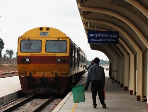 라오스 유일의 철도인 타나랭역이다. 태국 농카이를 잇는 이 철도는 하루 두번, 오전과 오후