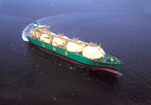 현대중공업이 건조한 13만 7천 입방미터(㎥)급 구형(球形) LNG선.