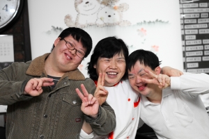 2010년 사진공모전 대상수상작, '세가지 미소'