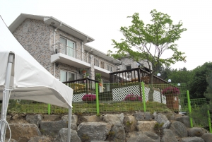 양평 산야로 펜션 전경