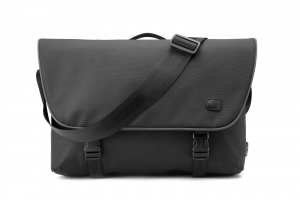미국의 프리미엄 노트북 가방 브랜드 부크(Booq)가 방탄 소재로 만든 노트북 가방 ‘보아