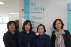한국폴리텍대학 섬유패션캠퍼스 패션디자인과 교수진(왼쪽부터 김미선, 정은영, 김준석, 박영실
