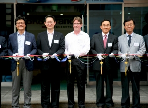 (왼쪽부터) 김만수 부천시장, 김희겸 경기도 경제부지사, Mark Thompson 페어차일