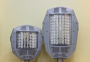 모토모테크원과 ㈜세이브반도체가 함께 개발한 발광 LED 정류회로는 세계 최초라는 타이틀을 