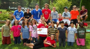 미국 현지에서 Summer Camp 참가 학생들이 미국 친구들과 함께하고 있다.