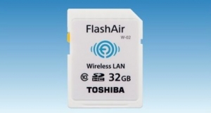 Toshiba: 32GB “FlashAir(TM)”, the SDHC memory card