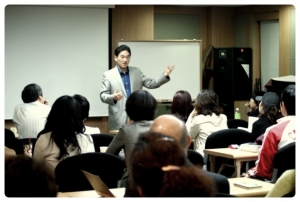 서울여자대학교 인재개발아카데미는 오는 2월 8일 보이스 애널리스트 유형욱 교수와 함께 설득