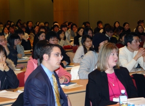 2013년 12월에 코엑스에서 미국취업 설명회가 열렸다.