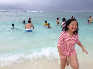 정규수업에 참여하는 여름방학 괌영어캠프가 인기를 끌고 있다.
