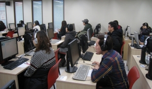컴퓨터로 중국어 능력시험을 치르는 HSK iBT의 2014년도 하반기 2회차 시험(8월 1
