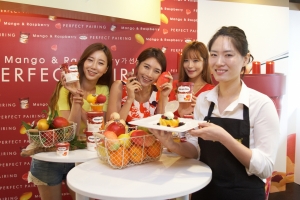 프리미엄 아이스크림 브랜드 하겐다즈가 21일 서울 신사동 가로수길에서 럭셔리 디저트 카페 