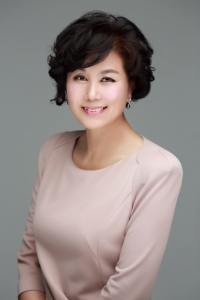 KBS 아나운서 이미선이 한국방송예술교육진흥원 방송진행자학과 전임교수로 임용되었다