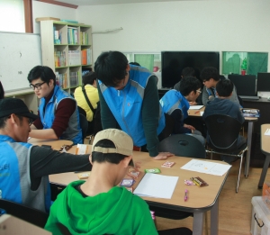 한국보건복지인력개발원 대구사회복무교육센터 재능봉사동아리 행복한 동행이 지난 10월24일과 