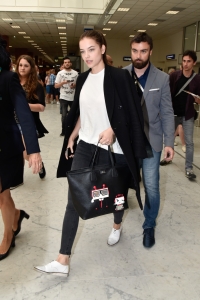 모델 바바라 팔빈, 칸 국제영화제 초청…블랙&화이트 패션으로 톱모델 포스 발산