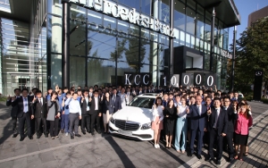 메르세데스-벤츠 공식딜러 KCC오토가 누적판매 1만대 달성 기념 고객감사캠페인을 실시한다