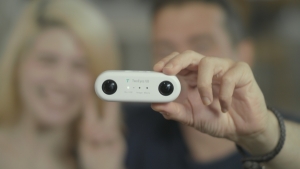 투아이즈테크가 CES 2017에서 360도 가상현실 카메라를 선보인다