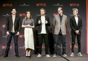 넷플릭스는 오리지널 시리즈 마블 아이언 피스트의 공개를 기념해 주연 배우 및 연출 책임자가