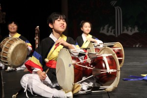 지난해 전국청소년전통문화경연대회 경연에 참가하고 있는 청소년들