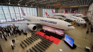 터키항공이 사상 첫 보잉 777 화물기를 도입했다