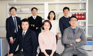 왼쪽부터 양인철 대표, 김희성 선임연구원, 천권수 연구소장, 이혜경 선임연구원, 이은정 팀